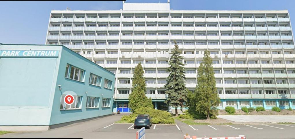 Parkcentrum Lowcost Hotel Near Center Of Ostrava Exterior photo